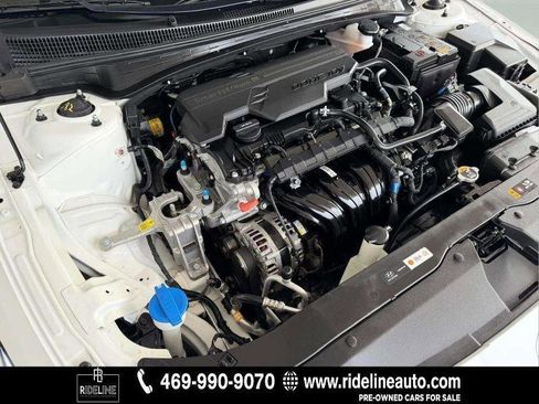 Used 2024 Hyundai Elantra SEL image 24