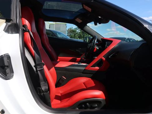 Used 2019 Chevrolet Corvette Grand Sport RWD image 17