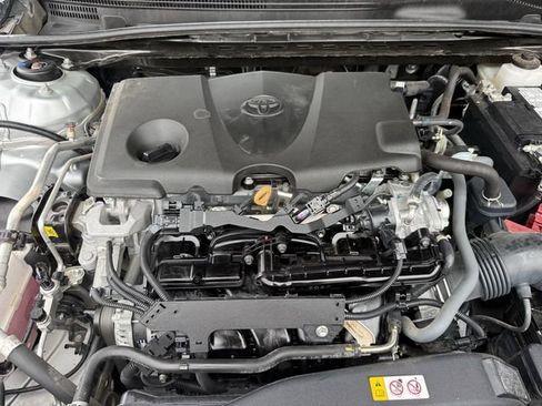 Used 2024 Toyota Camry SE FWD image 31