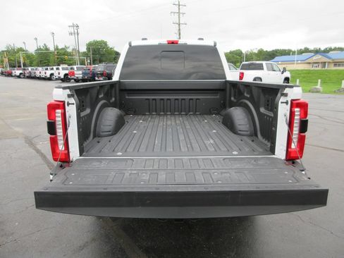 Used 2024 Ford F250 XL w/ STX Appearance Package AWD/4WD image 8