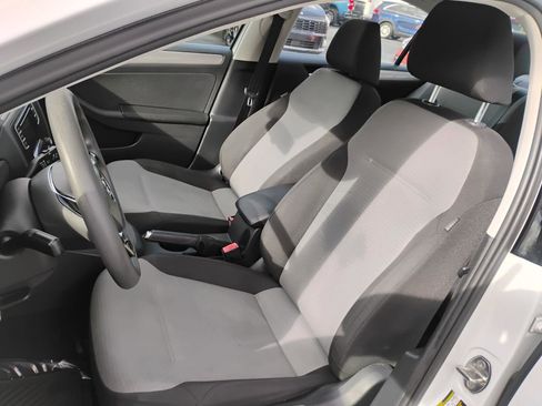Used 2017 Volkswagen Jetta S FWD image 32