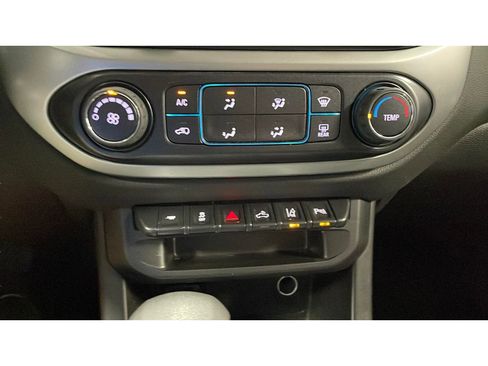 Used 2022 Chevrolet Colorado LT image 13