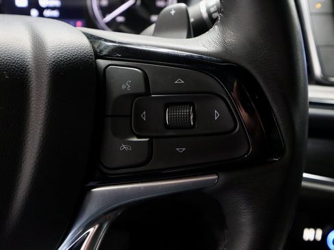 Used 2023 Buick Enclave Essence w/ Experience Buick Package image 31