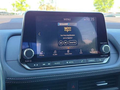 Used 2023 Nissan Rogue SV w/ SV Premium B Package FWD image 21