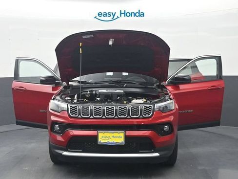 Used 2025 Jeep Compass Limited AWD/4WD image 35