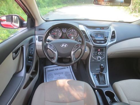 Used 2016 Hyundai Elantra Value Edition FWD image 9