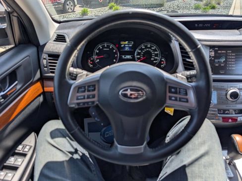 Used 2014 Subaru Outback 2.5i Limited AWD/4WD image 20