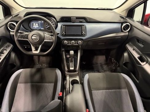Used 2025 Nissan Versa SV w/ Trunk Package FWD image 29