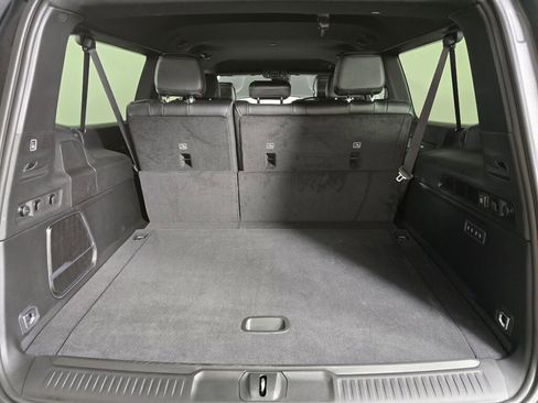 New 2025 Jeep Wagoneer L Series II w/ HD Trailer Tow Package w/25F image 14