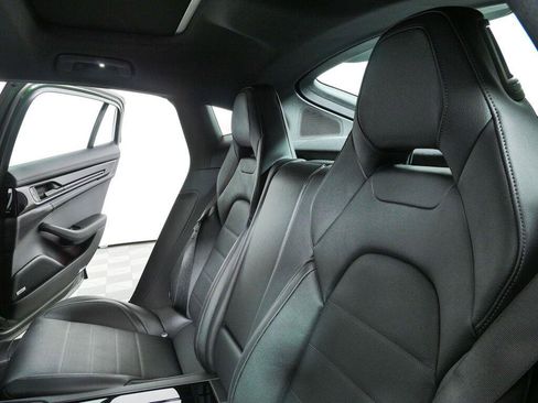 New 2026 Porsche Panamera image 23