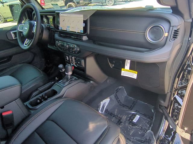 New 2027 Jeep Wrangler Unlimited Sahara AWD/4WD image 34