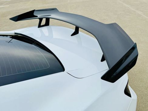 Used 2018 Chevrolet Camaro ZL1 image 27