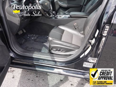 Used 2019 Chevrolet Impala LT FWD image 12