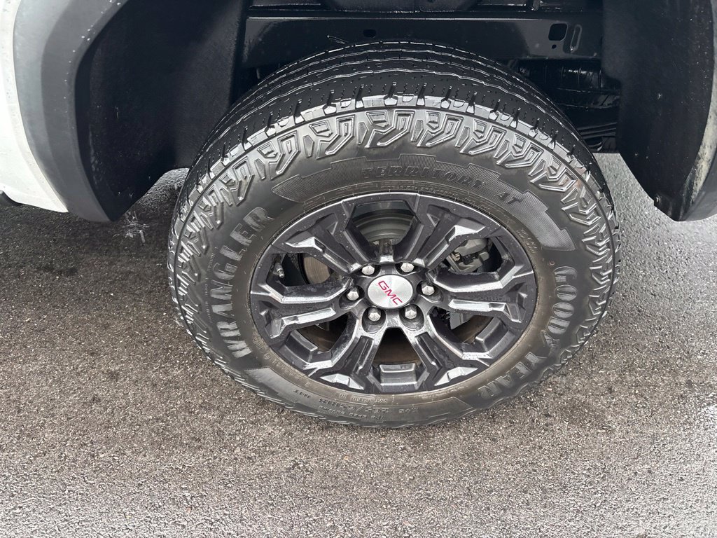 Used 2023 GMC Canyon Elevation RWD image 3
