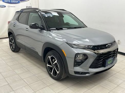 Used 2023 Chevrolet TrailBlazer RS w/ Convenience Package image 1