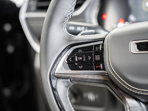 New 2025 Jeep Grand Cherokee Overland image 29