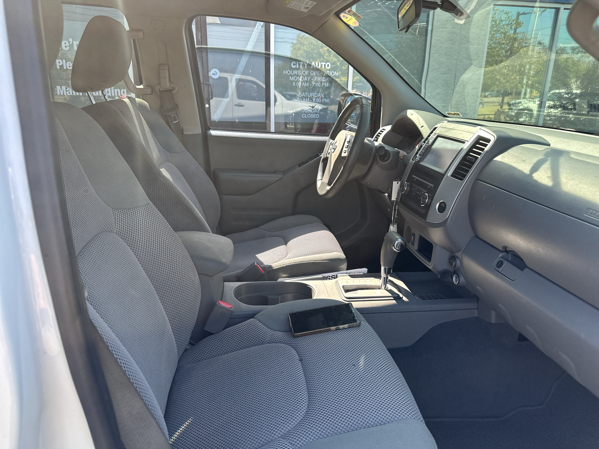 Used 2019 Nissan Frontier SV RWD image 9
