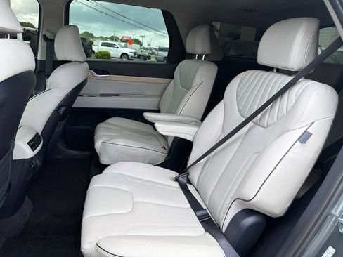 Used 2024 Hyundai Palisade Limited AWD/4WD image 20