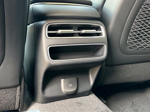 New 2026 Genesis GV70 2.5T image 28