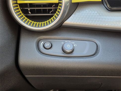 New 2026 Chevrolet Trax LT image 31