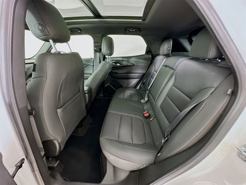 Used 2021 Chevrolet TrailBlazer RS w/ Sun and Liftgate Package image 25