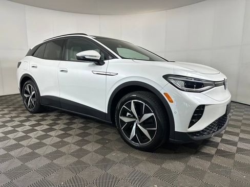 Used 2023 Volkswagen ID.4 S image 2