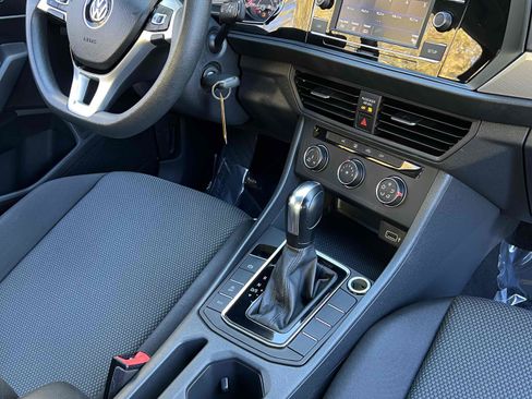 Used 2019 Volkswagen Jetta S image 27
