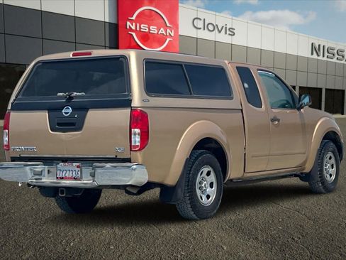 Used 2005 Nissan Frontier XE w/ (U01) Preferred Pkg RWD image 3