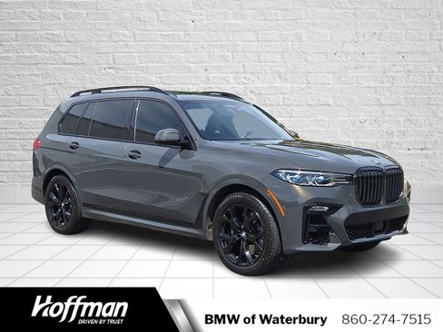 Used 2022 BMW X7 M50i AWD/4WD image 1
