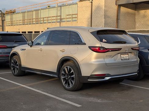 Certified 2024 MAZDA CX-90 Plug-In Hybrid w/ Premium Pkg image 17