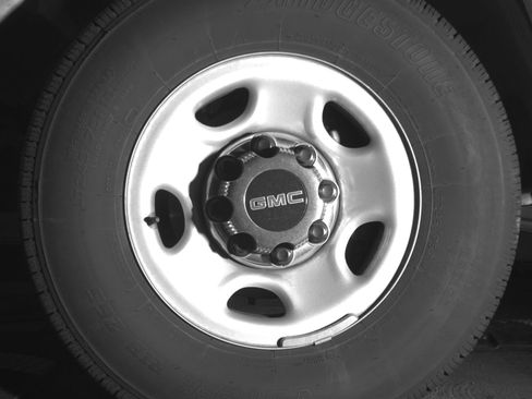 Used 2025 GMC Savana 3500 LT w/ LT Preferred Equipment Group image 12