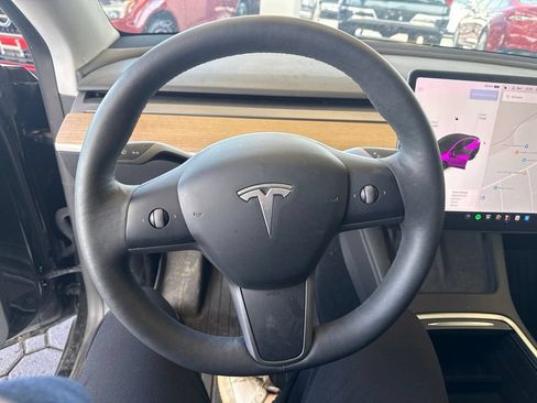 Used 2021 Tesla Model Y Performance AWD/4WD image 16