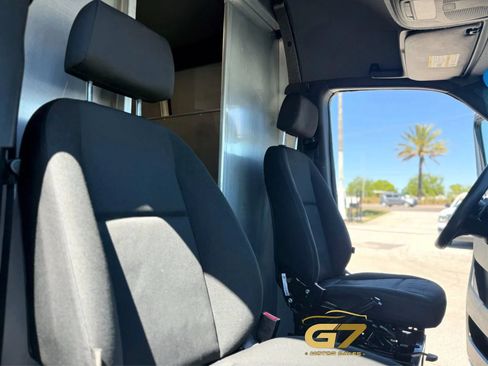 Used 2019 Mercedes-Benz Sprinter 170 image 19