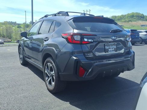 Used 2024 Subaru Crosstrek 2.0i Premium AWD/4WD image 9