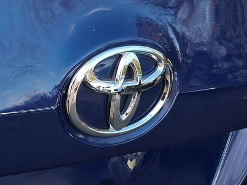 Used 2016 Toyota Corolla L image 30