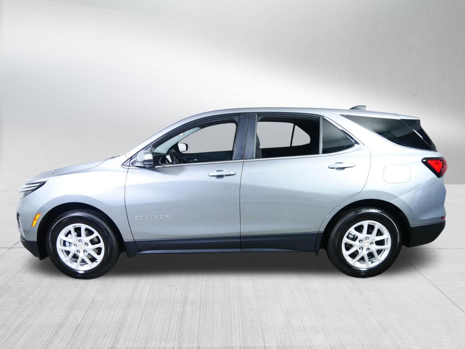 Used 2024 Chevrolet Equinox LT FWD image 4