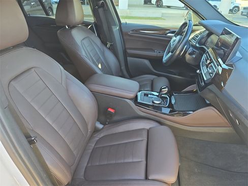 Used 2023 BMW X4 M40i w/ Premium Package image 10