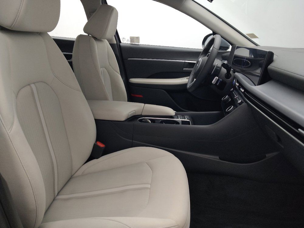Used 2024 Hyundai Sonata SEL w/ Convenience Package FWD image 21