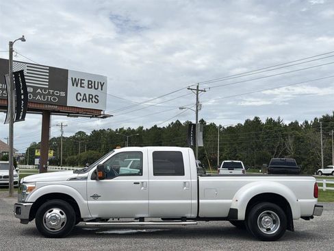 Used 2016 Ford F350 Lariat w/ Lariat Interior Package RWD image 8
