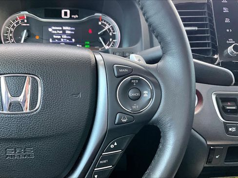 Used 2023 Honda Ridgeline RTL-E image 25