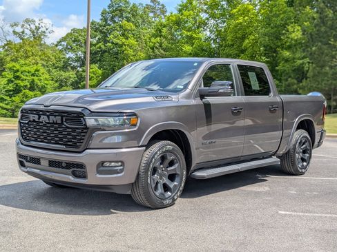 Used 2025 RAM 1500 Big Horn AWD/4WD image 5