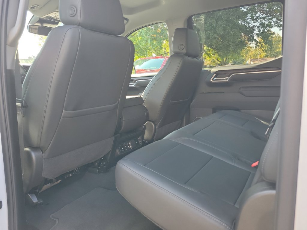 Used 2026 GMC Sierra 1500 SLT AWD/4WD image 16