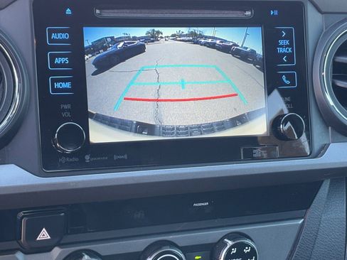 Used 2017 Toyota Tacoma TRD Sport w/ Tow Package image 23