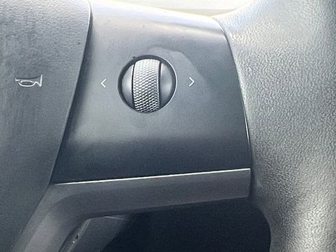 Used 2023 Tesla Model 3 RWD image 12