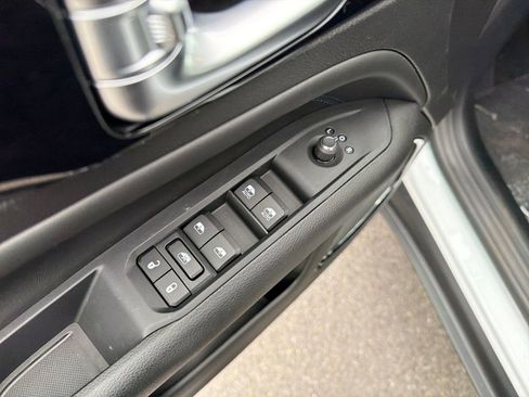 New 2026 Jeep Compass Limited w/ Sun, Sound & Navigation Group image 12