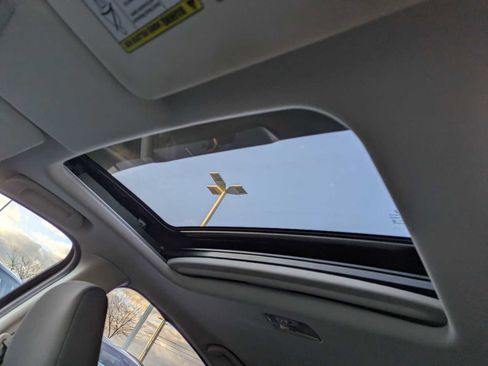 Certified 2017 Honda HR-V EX image 17