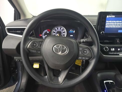 Used 2022 Toyota Corolla LE FWD image 10