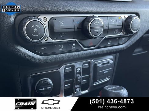 Used 2025 Jeep Gladiator Sport image 17