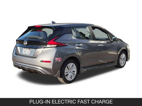 Certified 2025 Nissan Leaf S FWD image 9