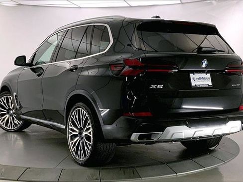 Used 2025 BMW X5 xDrive40i w/ Premium Package image 10